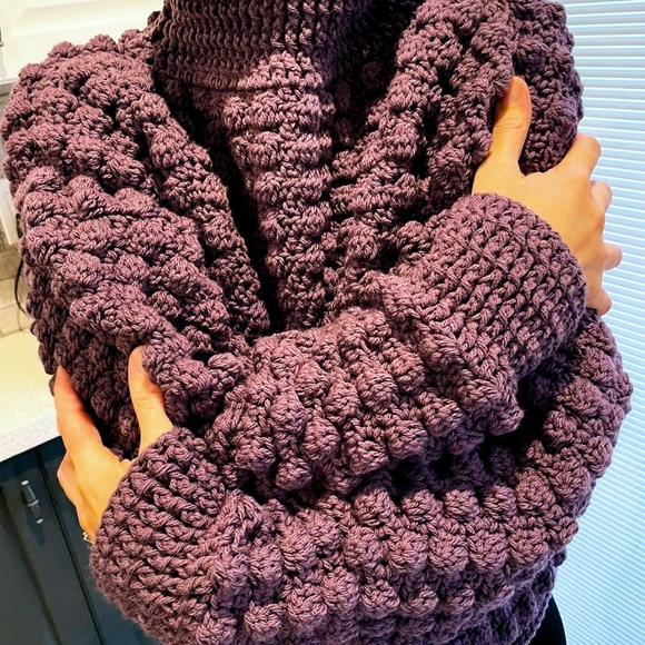 Unique Chunky Oversized Textured Turleneck Sweater - Picture 3 of 7